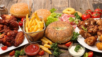 تجنب تناول هذه الأطعمة أثناء العواصف الترابية