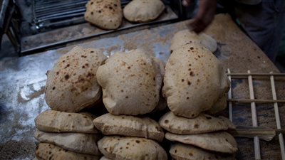 عاجل من المالية بشأن السلع التموينية ورغيف الخبز