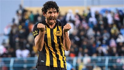 بعد خروجه من حسابات الاتحاد الأهلي يفاوض أحمد حجازي من أجل الانضمام للمارد الأحمر