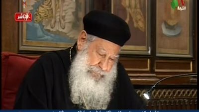 بالفيديو | شخص يسأل ابونا مكاري يوجد شخص يريد 100 الف جنيه و يرجعلي كل شهر 500 ج خلاف المبلغ هل ده حرام ام حلال والفرق بين الحلال والربا