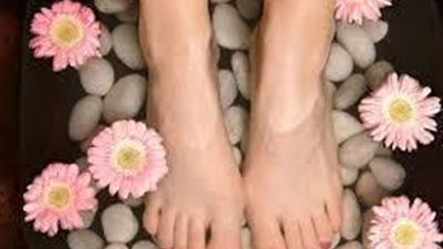 ازاي تعملي لنفسك باديكير ولا احسن كوافير ونتيجتة مزهله
