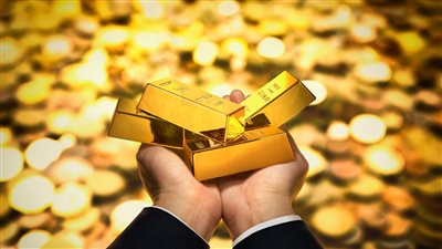 مفاجأة مكنتش علي البال والخاطر هذا ما يحدث لمستثمرى الذهب عقب انخفاض أسعاره بالأسواق