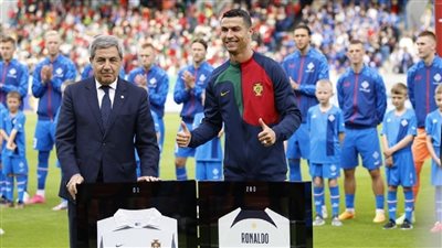 بعد وصوله للمباراة رقم 200 مع منتخب بلاده كريستيانو رونالدو يدخل موسوعة جينيس للأرقام القياسية