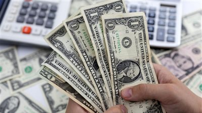 طوق النجاة لـ ردع هيمنة الدولار وأسعار الفائدة