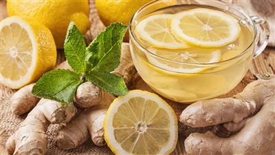 ماذا يحدث لجسمك عند تناول كوب من الجنزبيل بالليمون