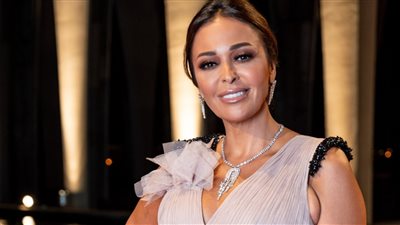 مبسوطة ومرتاحة داليا البحيري تكشف عن كواليس العمل مع نضال الشافعي في مسرحية سيدتي أنا