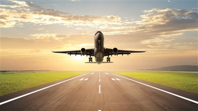 مميزات وعروض من شركات الطيران لاستقطاب المسافرين