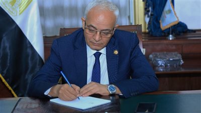 ظهور نتيجة الثانوية العامة بالتقديرات والغاء الدرجات ووزارة التربيه والتعليم توضح الامر