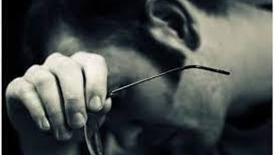 شاركنا برأيك ..زوجتي تحكي لي عن علاقتها المتعدة بالرجال واجدني اتلذذ لما تقوله ..ماذا افعل ؟