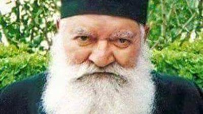 موقف طريف من القديسان مكسيموس و دوماديوس ..وابونا فلتاؤس يرد .أنا اشتريت البلوفر ده بـ 6 جنيه