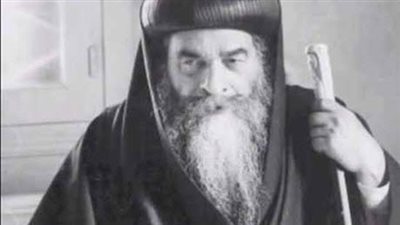 الحق يابابا كيرلس عم باسيلي الشحات ولع !!!!!!