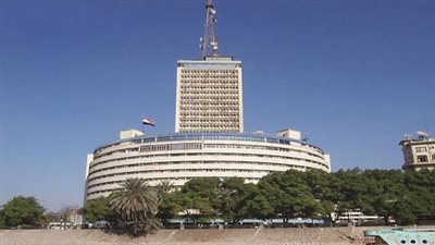 نشطاء الفيسبوك يشنون غضبهم علي استخدام المذيعين لكلمة الأخوه الأقباط وقيادات ماسبيرو ودن من طين وودن من عجين