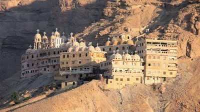 بالصورة ..أول دير مسيحي على وجه الأرض