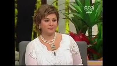 بالصورة ..مفيدة شيحة تبكي على الهواء بسبب رسالة ابنتها