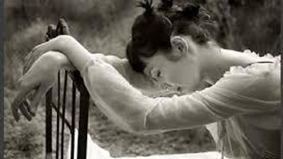 شاركنا برأيك..زوجي بيشاهد افلام إباحية وبيقارن جسمي بجسم ممثلات البورنو ..أعمل إيه ؟