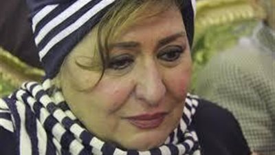 بالفيديو ..مذيعة تتسبب في بكاء سهير رمزي على الهواء بشكل هستيري ..شاهد السبب