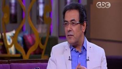 خيري رمضان ..كنت بقوم بكتابة الموضوعات بـ5جنيه