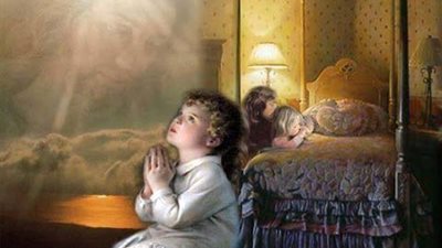 قطع الصور الدينية ثم القى بالكتاب المقدس على الأرض ..شاهد لماذا قام بذلك 1050960