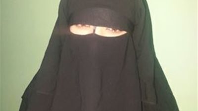 هربت من الموت بعد علقة ساخنة ونمت ايام في الشارع ..قصة فاطمة الداعية المنتقبة التي تحولت إلى المسيحية 1053690