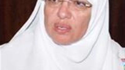 الإخوانية عزة الجرف تهذي على الفيس بوك وتعتقد أن مرسي سوف يعود