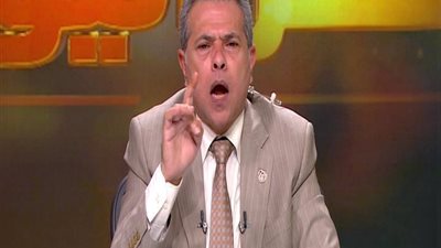 بالفيديو | توفيق عكاشة ينفعل على المخرج لسبب غريب