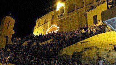 اراد رجل أن يفجر كنيسة في سوريا بشمعة بها ديناميت ولكن فور خروجه توفى بسبب مافعلته السيدة العذراء ..شاهد ماذا حدث