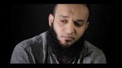 الإخواني عبدالله الشريف يكشف حقائق عن المتهم بإختطاف الطائرة بطريقة ساخرة