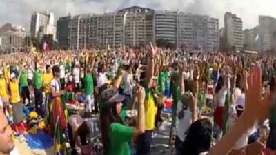 بالفيديو ..اكبر تجمع مسيحي في العالم بحضور البابا فرنسيس