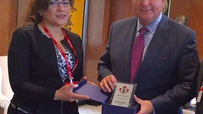 بالصور..فاطمة ناعوت مع عضو البرلمان الكندي في تورنيتو