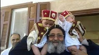 بالصورة ..تعرف على هذا الراهب شفيع السيدات العواقر 1055878