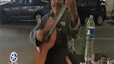 بالفيديو | يخلق من الشبة اربعين ظهور محمد مرسي بفرنسا وسط احداث التخريب و تعليق مسخره من الباز