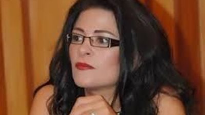 فاطمة ناعوت تصدر بياناً رداً على احد صحفى الصحافة الصفراء