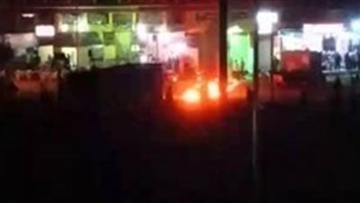 بالفيديو.. مشاجرة بـ«المولوتوف» في العاشر من رمضان