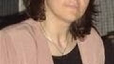 ميرنا الفتاة المسيحية التي ارسلت لها العذراء رسائل عديدة وكانت تنضح زيتا ساعد في شفاء الكثير من مرض السرطان