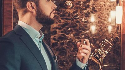 مهما كان عطرك رخيص الثمن.. إليك هذا السر لبقائه طوال اليوم 1058756