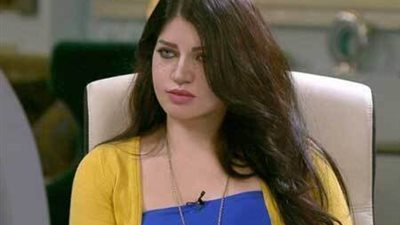 ياسمين الخطيب تسخر من فيفي عبده بمهرجان الأقصر..صوره