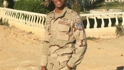 نشطاء يتداولون صور الملازم أحمد حسني شهيد العمليات الإرهابية بسيناء