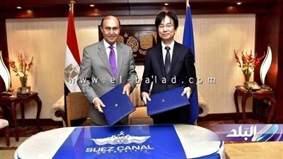 بالصور.. مميش يوقع اتفاقية تعاون مع ميتسوبيشي