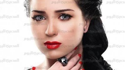 بالصورة.. مي عز الدين تحذر جمهورها 1059391