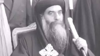 تعالي يا ست هاتي الولد المخروع ده معجزه عظيمه للبابا كيرلس السادس