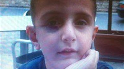 رجاء شير ..صلوا من أجل هذا الطفل الراقد في غرفة العمليات من أجل اجراء عملية قلب