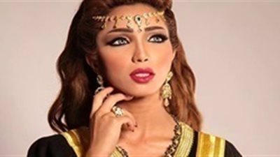 بالصور.. دنيا بطمة تتعرض لانتقادات حادة بسبب عيد ميلادها 1061360