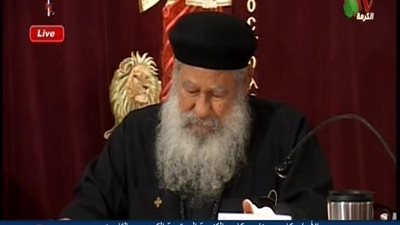 بالفيديو اروع صلاه من ابونا مكاري يونان صليها وكانك في صوار مع الله