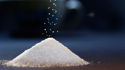 الزمات من التموين لمستوردي السكر خلال الفترة الحالية للسيطرة على الأزمة بالأسواق المحلية