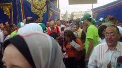 احذروا السايس الموجود عند بوابة نادي سبورتنج من الباب الخلفي المطل على الترام