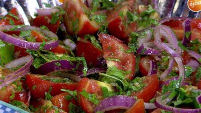 أسعار مش حلوة شوف البصل والطماطم وصلوا كام النهارة