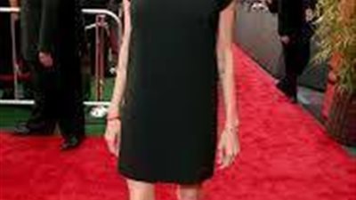 أحمد الحصري يكتب ..مشايخنا والكافرة انجلينا جولى