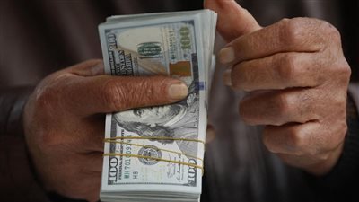 سعر الدولار في البنوك و بالسوق السوداء بنهايه التعاملات اليوم الأربعاء 13 ديسمبر 2023