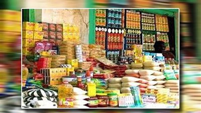 خبراء اقتصاد يطالبون بخفض الأسعار