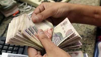 فات الكتير وبقي القليل جهز نفسك علشان تاخد قبضك بالزيادة كمان اعرف موعد صرف مرتبات ديسمبر